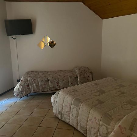 Albergo La Grolla Antey-Saint-André Εξωτερικό φωτογραφία
