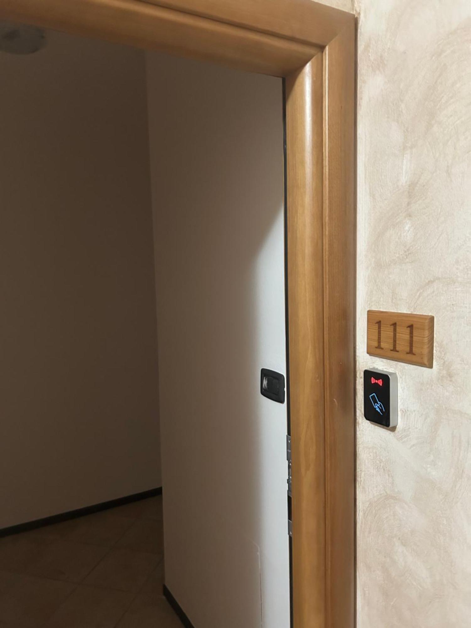 Albergo La Grolla Antey-Saint-André Εξωτερικό φωτογραφία