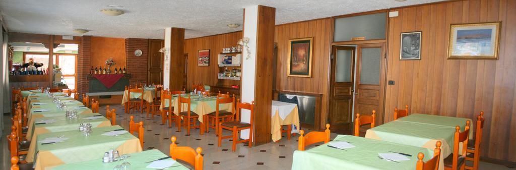 Albergo La Grolla Antey-Saint-André Εξωτερικό φωτογραφία